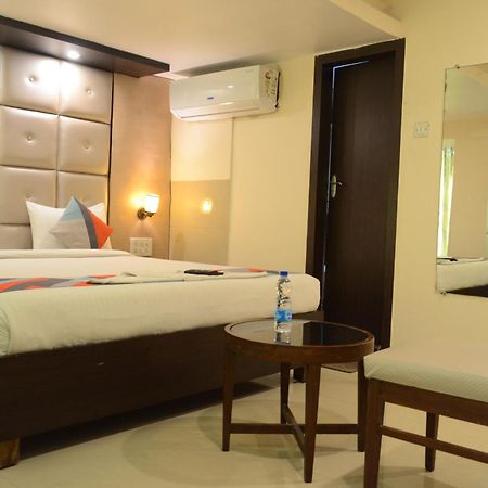 Hotel Aishwarya Residency 纳威孟买 外观 照片