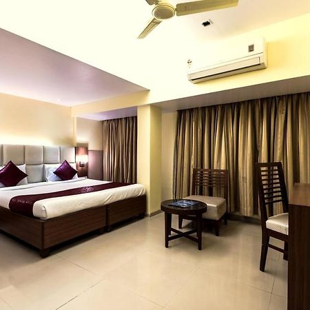 Hotel Aishwarya Residency 纳威孟买 外观 照片