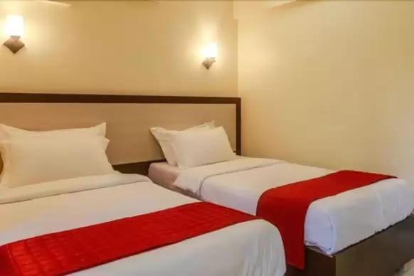 Hotel Aishwarya Residency 纳威孟买 外观 照片