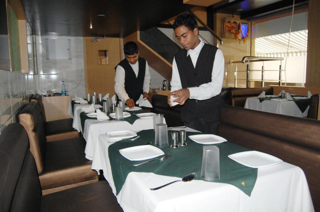 Hotel Aishwarya Residency 纳威孟买 外观 照片